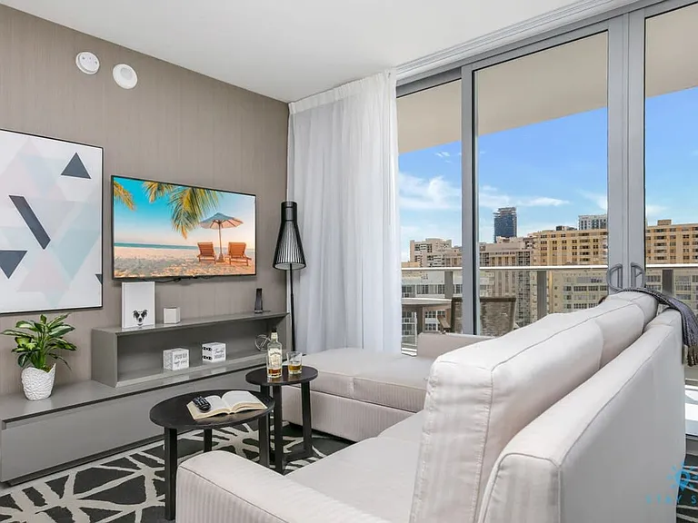 4010 S Ocean Dr #ID1227211P — Photo 9
