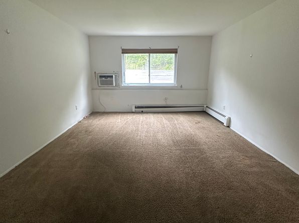 26 Tanager Rd, Monroe, NY