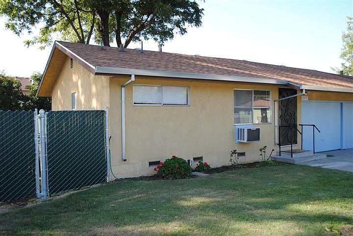 1st image of 2515 Delano Ave