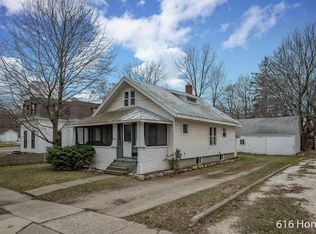 511 S Clay St, Greenville, MI 48838