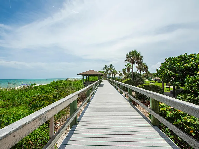 915 18th Pl #1 — Photo 23