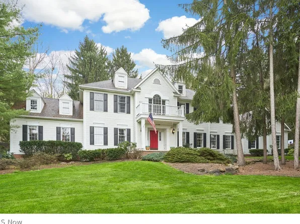 4188 Swan Lake Dr, Richfield, OH 44286