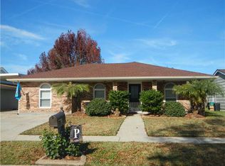 5108 Woodcrest Dr, Marrero, LA 70072