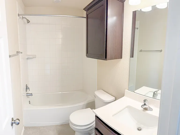 2025 Bee Creek Loop — Photo 9