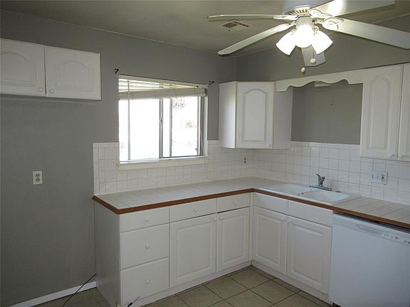4th image of 1816 N Wilburn Ave