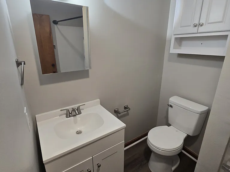 11 N Lake St #1 — Photo 6
