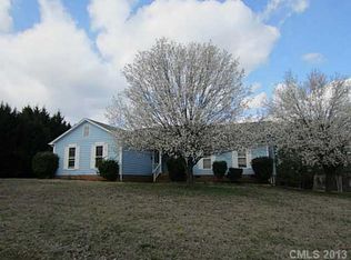 11169 Silverton Dr, Charlotte, NC 28215