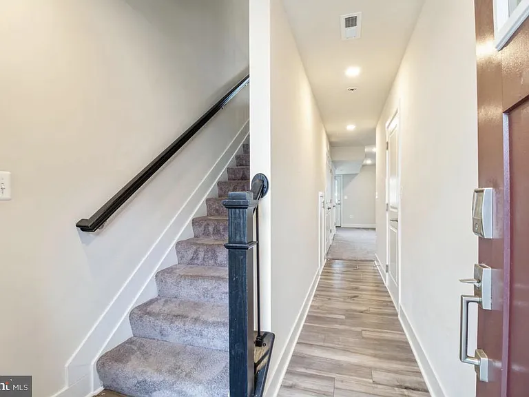 11687 Emily Dickinson Pl — Photo 2