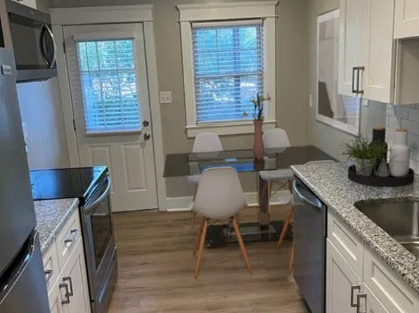 811 Bromley Rd, Charlotte, NC 28207