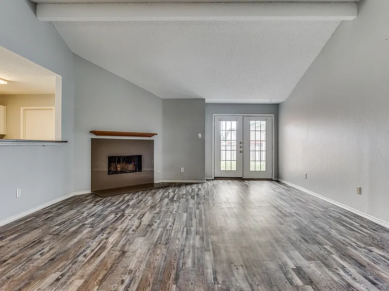 209 W Schreiber St — Photo 7