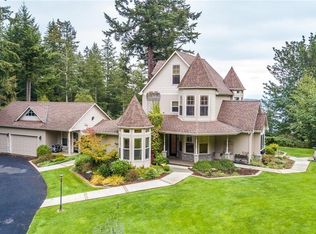 441 Koontz Rd, Oak Harbor, WA 98277