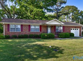 125 Meadow Dr, Madison, AL 35758