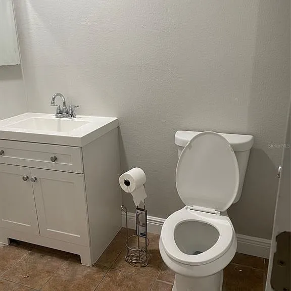 2510 King Oak Cir — Photo 11