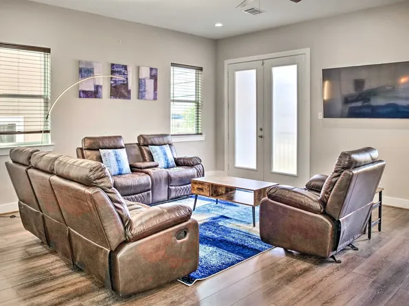 6403 Bowling Green St #Id1385674p, Houston, TX 77021