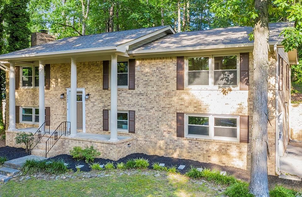 1st image of 3702 Woodcrest Cir NW