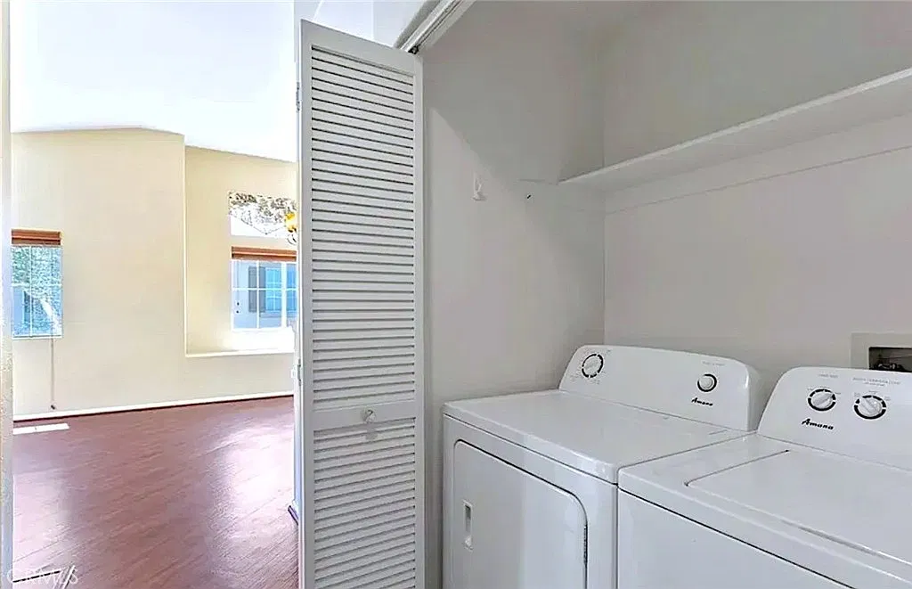2 bed, 1162 sqft, $3,350 — Photo 3