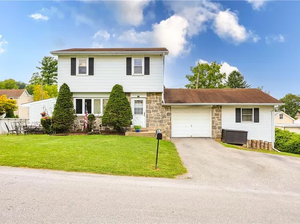 1618 Ehrets Ln, Allentown, PA 18103