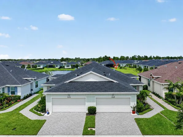 2048 SE Crosswood Way, Port St Lucie, FL 34984