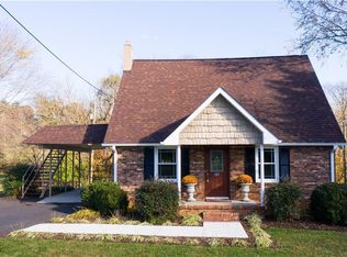 289 Simpson Mill Rd, Mount Airy, NC 27030