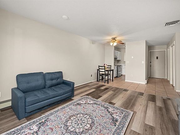 4th image of 3231 Lakeside Dr APT 207