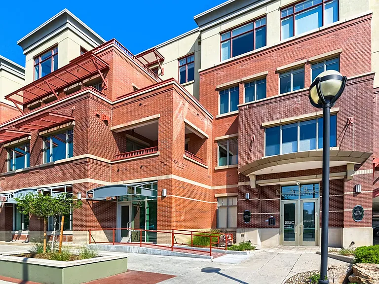 1301 Canyon Blvd #208 — Photo 4