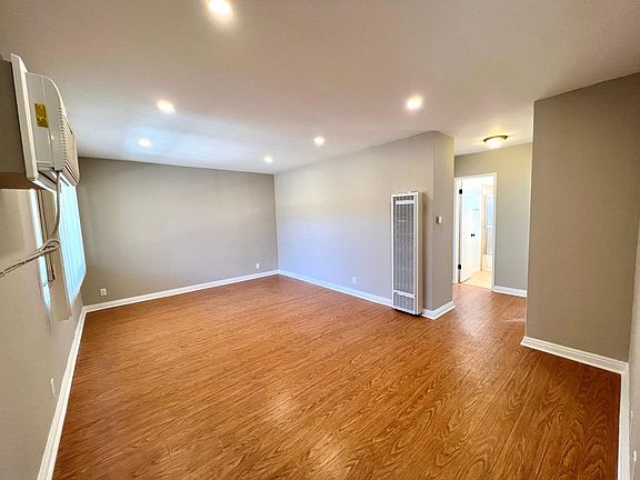 4th image of 2310 Mira Vista Ave APT 15