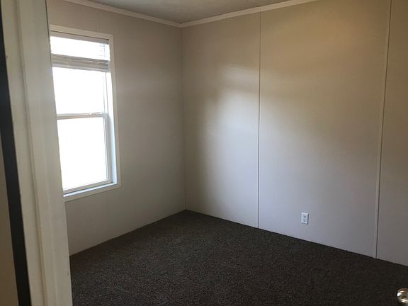 3rd image of 7505 Lake Vista Dr