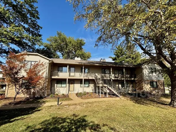 225 Eagle Rdg, O'Fallon, IL 62269
