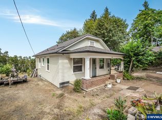 122 Rock St, Silverton, OR 97381