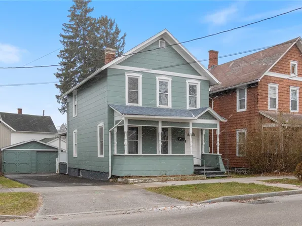 121 Lewis St, Geneva, NY 14456