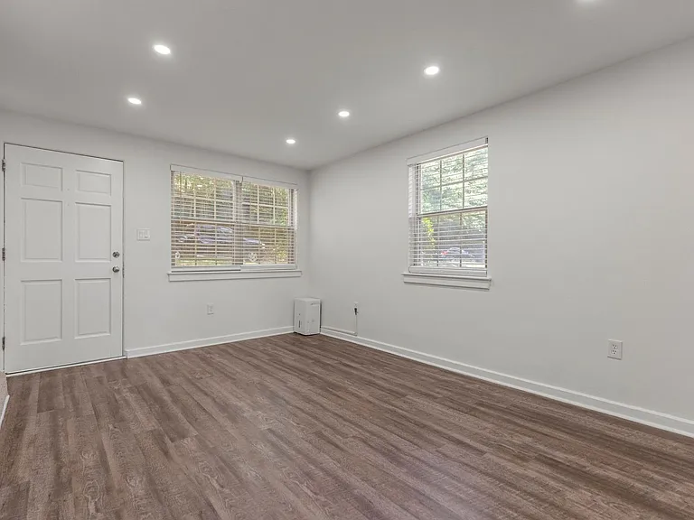 53 Faris Cir — Photo 15