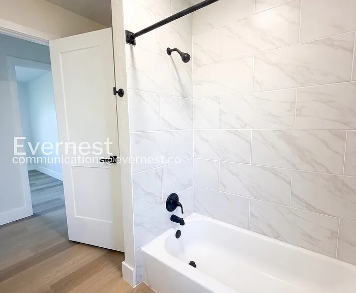 1304 SE 11th St — Photo 16