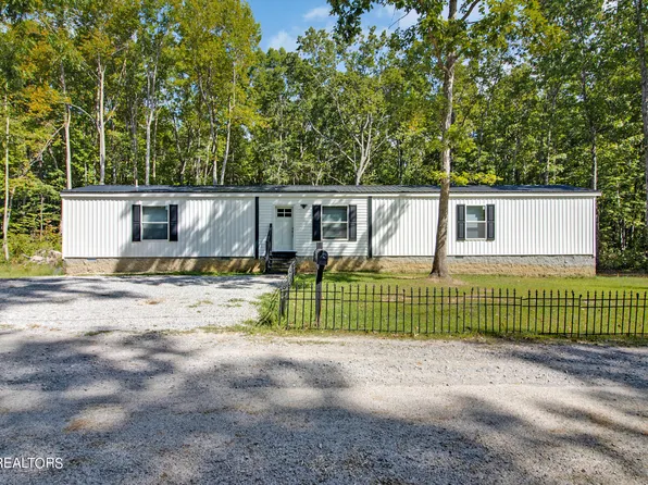 68 Buck Ct, Crossville, TN 38571