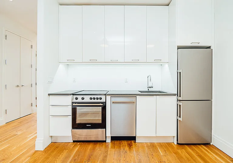 17 Monitor St #5H — Photo 24