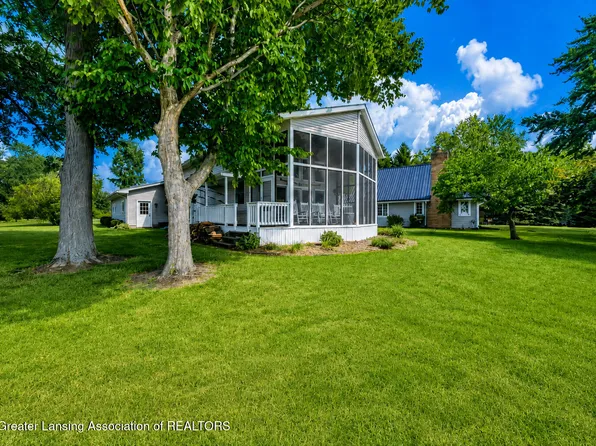 4947 Skyline Dr, Perrinton, MI 48871