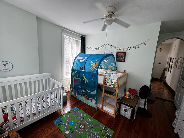 426 Tasker St — Photo 40