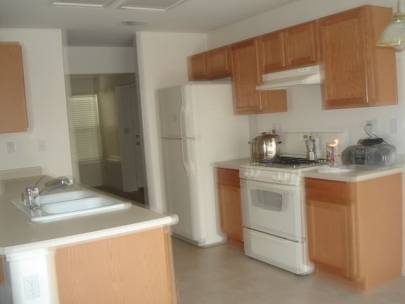 5th image of 2023 N Bordeaux Way