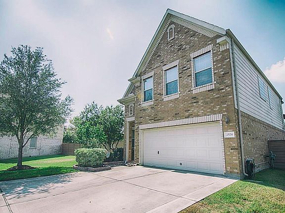 2nd image of 2526 Pelican Dr