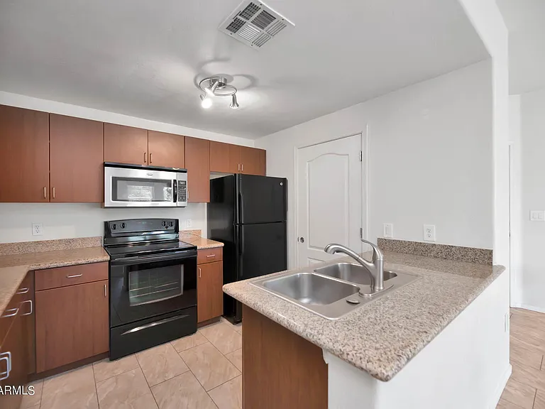 5302 E Van Buren St #2012 — Photo 6