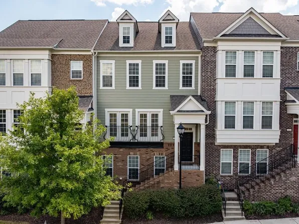 327 Hudson Way, Woodstock, GA 30189