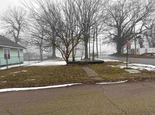 100 W Scott St, Forrest City, AR 72335