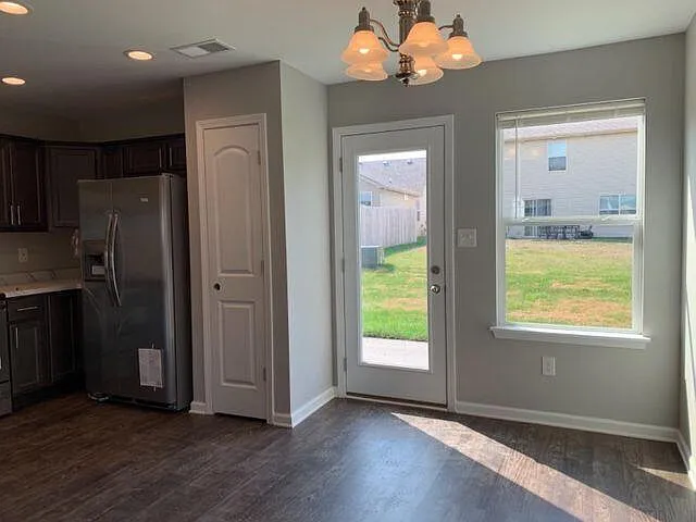 8161 Driftwood Loop — Photo 11