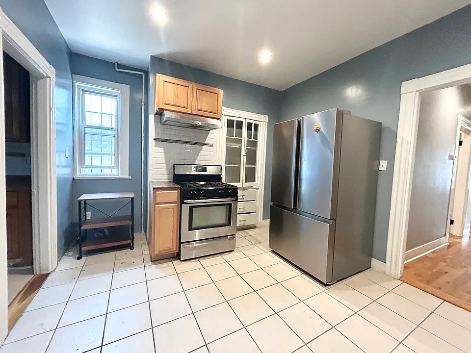 14 Batchelder St #1L