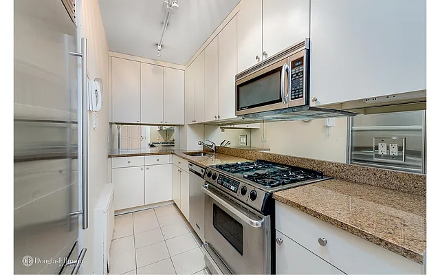 Sold by Douglas Elliman | media 10