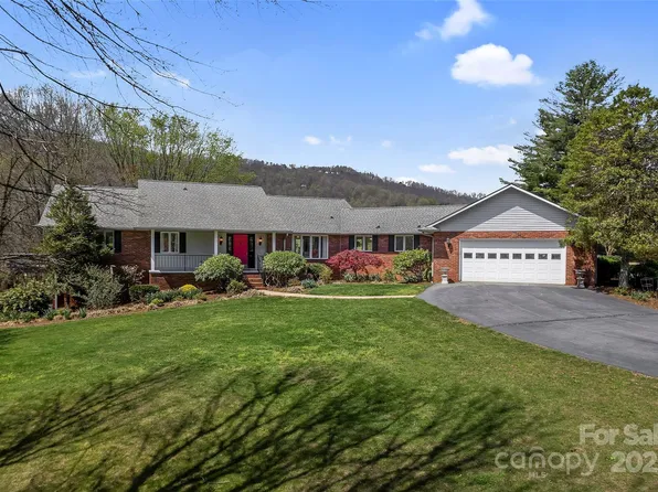 4 Willow View Dr, Mills River, NC 28759