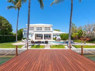 1700 Daytonia Rd, Miami Beach, FL 33141