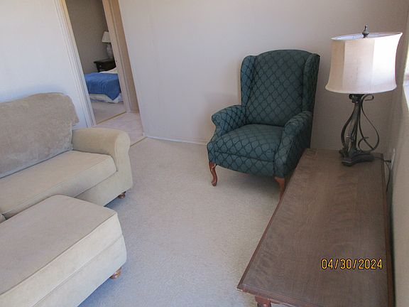 2nd image of 607 W Wilson St #6