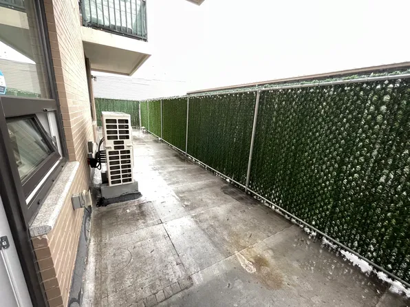 1399 Myrtle image 12 of 13