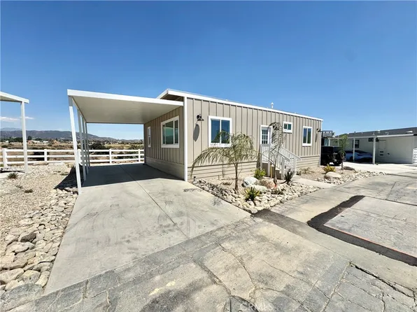 1134 Villa Calimesa Ln C-spc 16, Calimesa, CA 92320