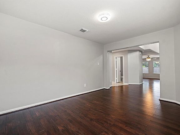 5th image of 2518 Hidden Park Ln